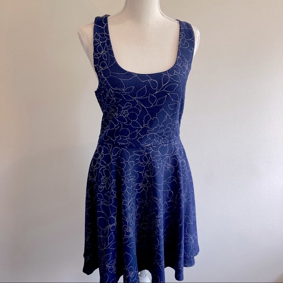 Row A Navy, Silver Pullover Sleeveless Party Dress - Picture 5 of 6